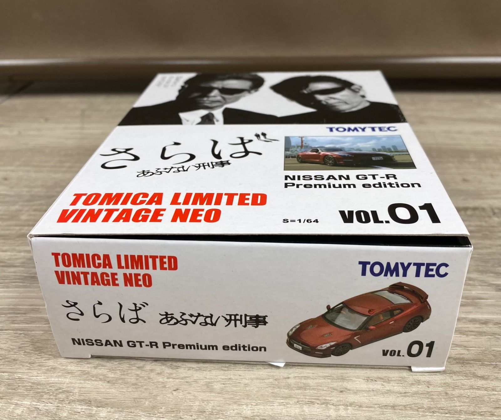 TOMICA LIMITED VINTAGE NEO さらばあぶない刑事 NISSAN GT-R Premium