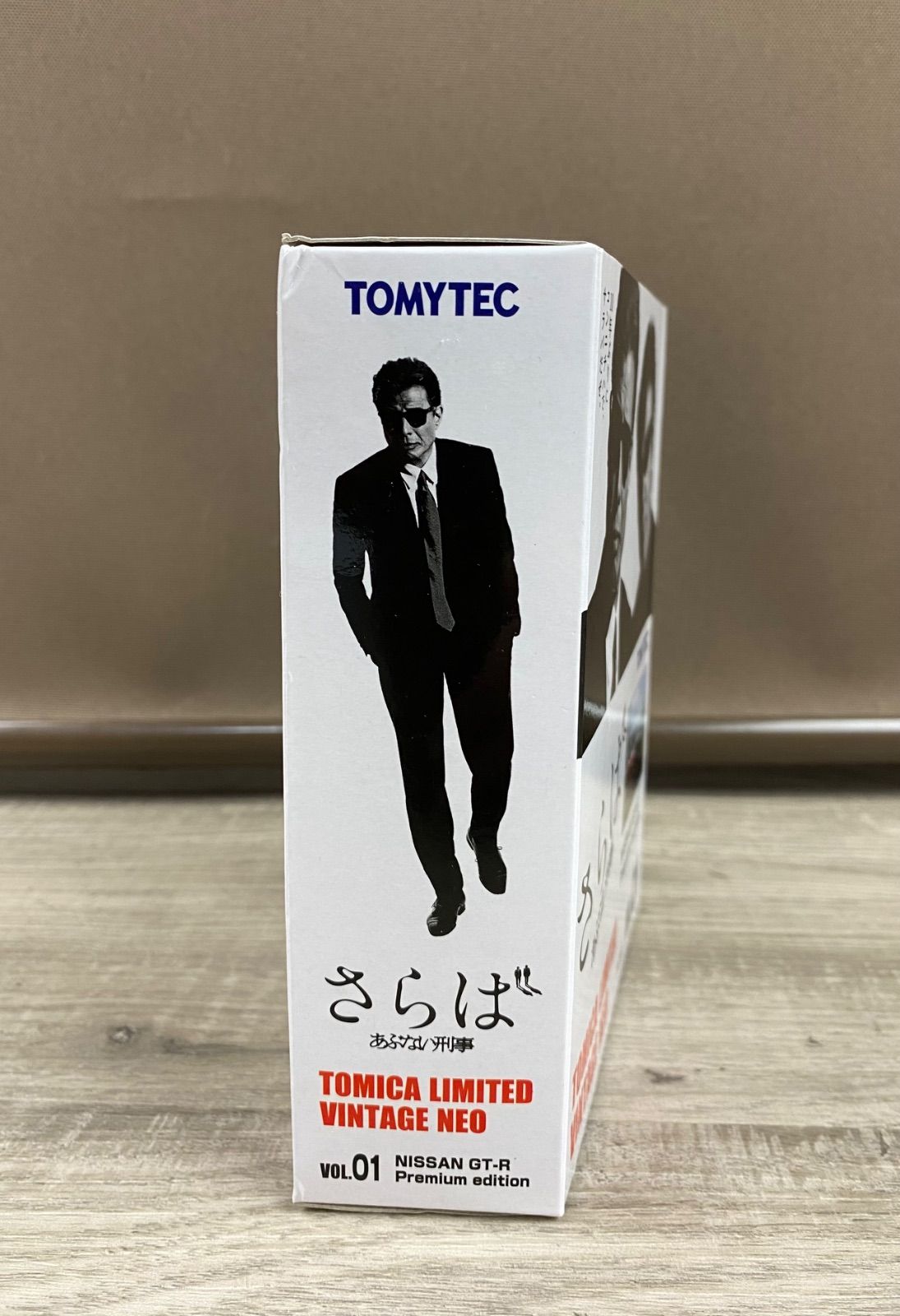 さらばあぶない刑事　日産GT-R TOMYTEC Amazon | ignition model × TOMYTEC 1/18 T-IG1805 さらば あぶない