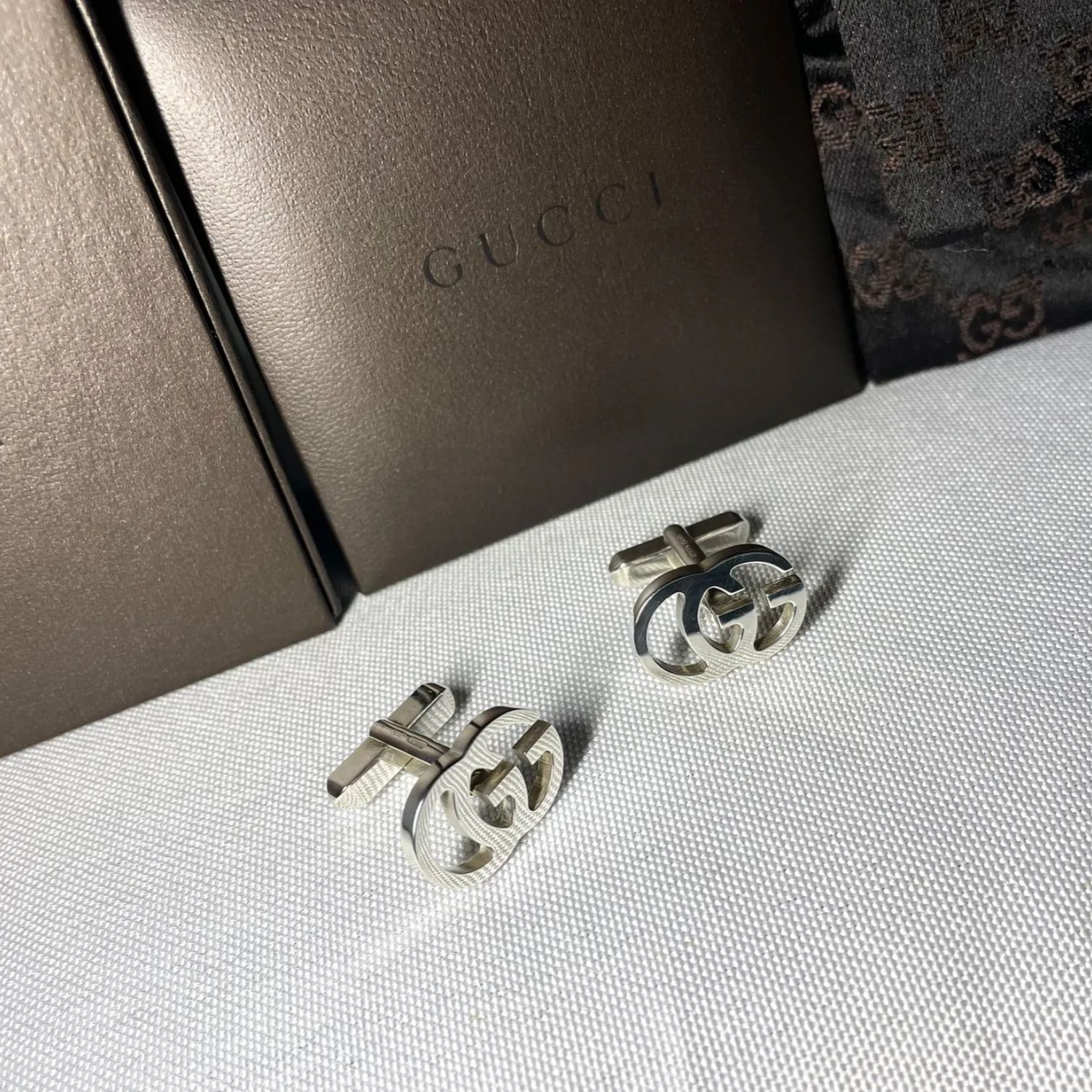美品 希少 GUCCI グッチ インターロッキングG GG ロゴデザイン