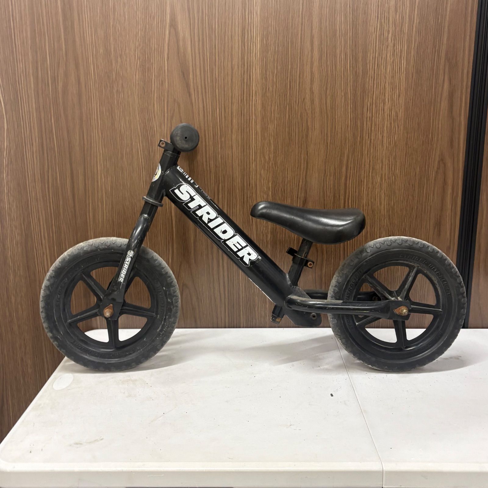 正規品 ストライダー12 バランスバイク ST-J4 ブラック 黒 - メルカリ