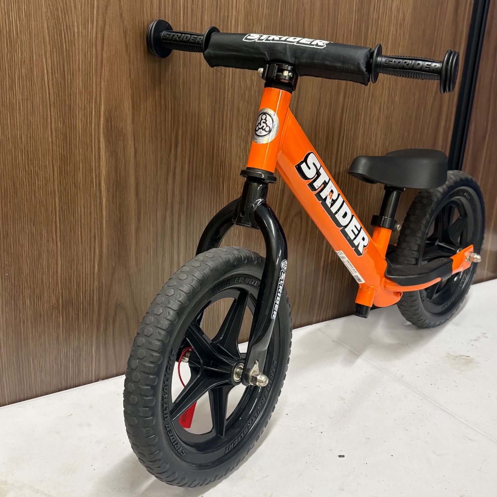 ストライダー (STRIDER) 12インチ 車体 オレンジ 日本正規品 美品】STRIDER ストライダー スポーツ 12インチ オレンジ 日本正規品