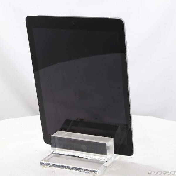 Apple iPad 第6世代 docomo版 SIMロックあり 9.7インチ Wi-Fi ＋
