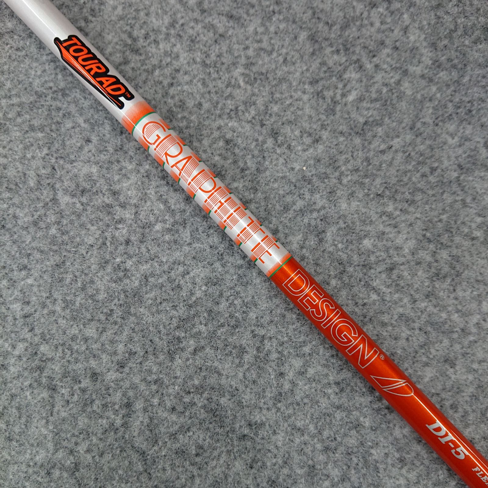 ゴルフ NEWカラー ツアーAD DI-5 (S) タイトリストスリーブ付