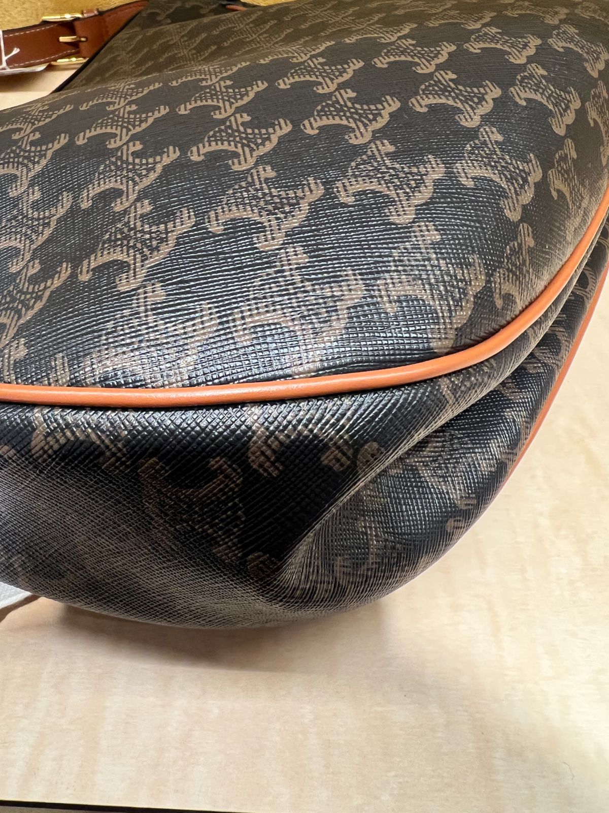 CELINE セリーヌ エロイズ キュイル トリオンフ ショルダーバッグ ショルダーバッグ 114712FQM PVC ブラウン  レディース【中古】 CELINE セリーヌ エロイズ キュイル トリオンフ ショルダーバッグ