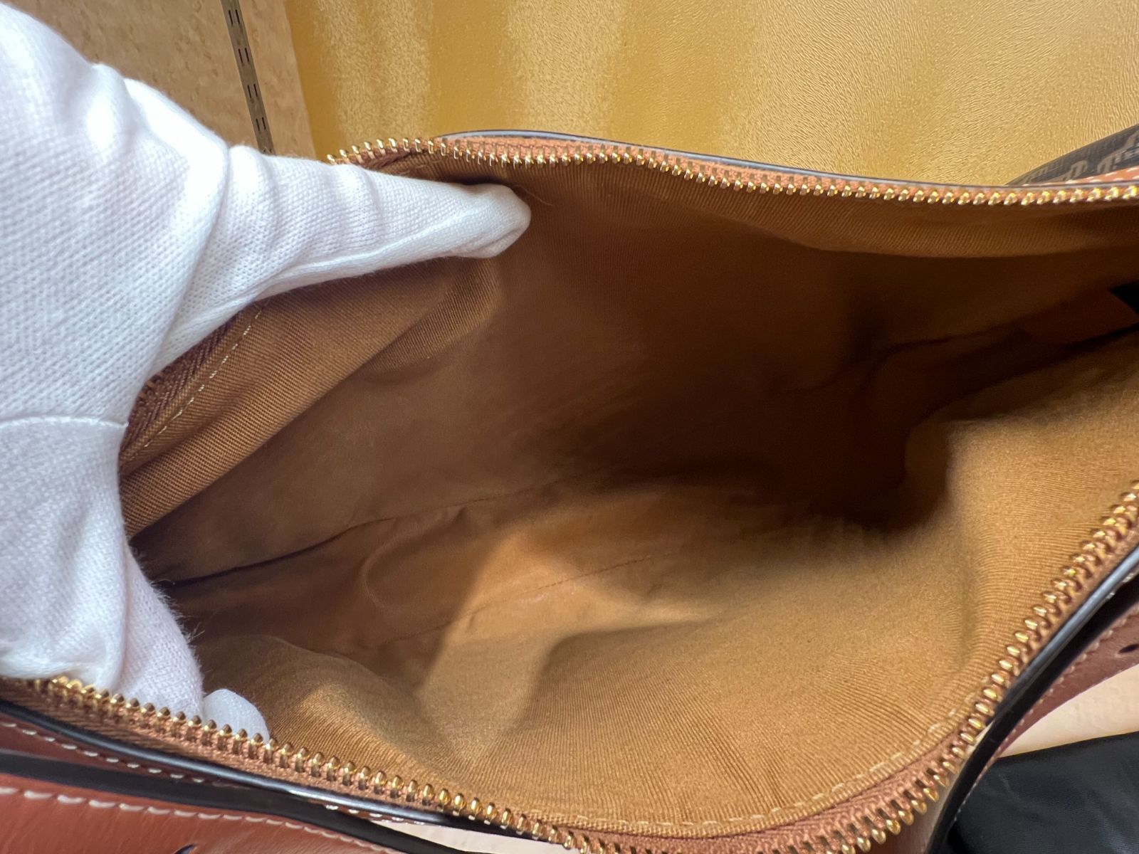 CELINE セリーヌ エロイズ キュイル トリオンフ ショルダーバッグ ショルダーバッグ 114712FQM PVC ブラウン  レディース【中古】 CELINE セリーヌ エロイズ キュイル トリオンフ ショルダーバッグ