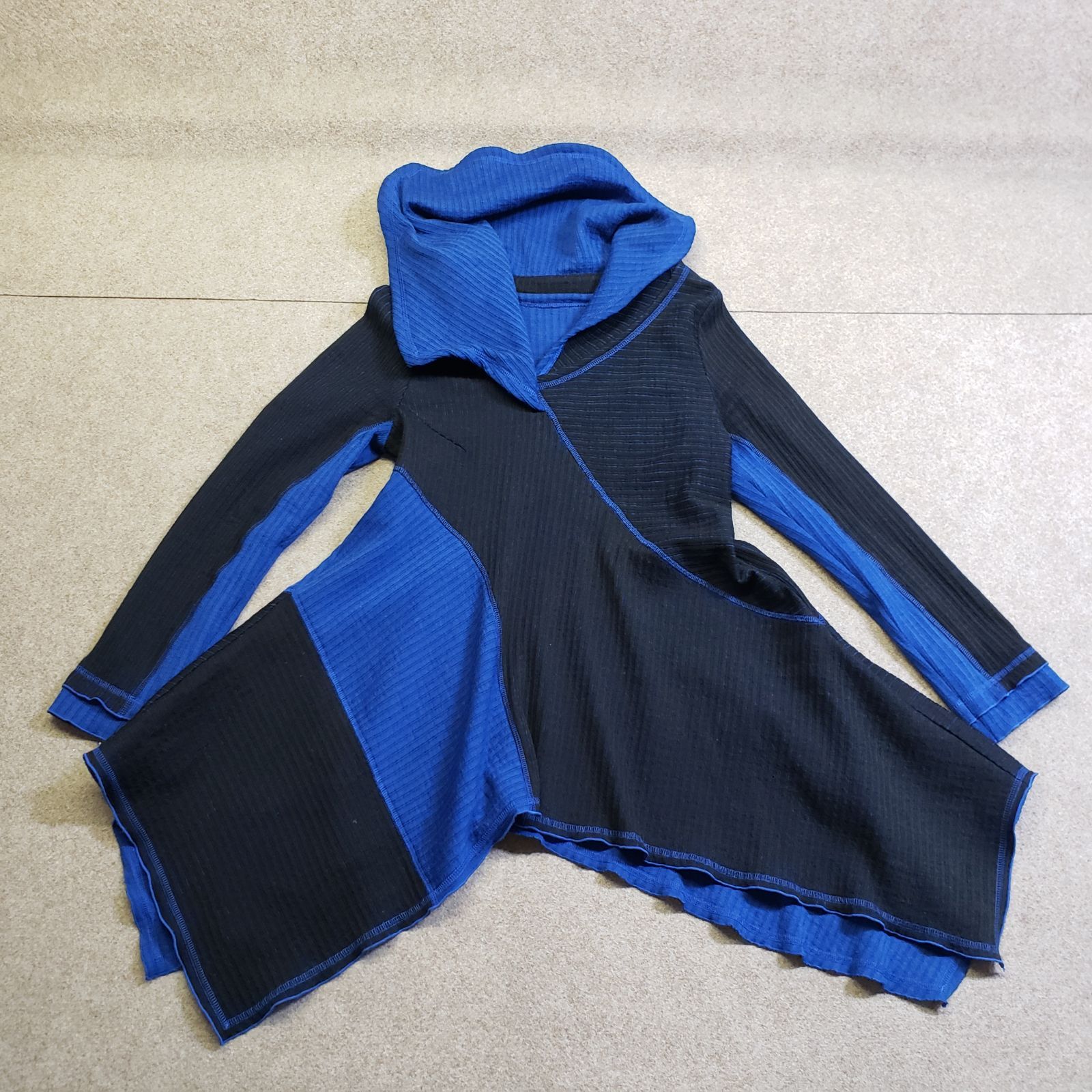 ✨希少✨ エイココンドウ ロングコート 変形 バルーン 幾何学 ブルー 42 ✨希少✨ エイココンドウ ロングコート 変形 バルーン 幾何学 ブルー 42