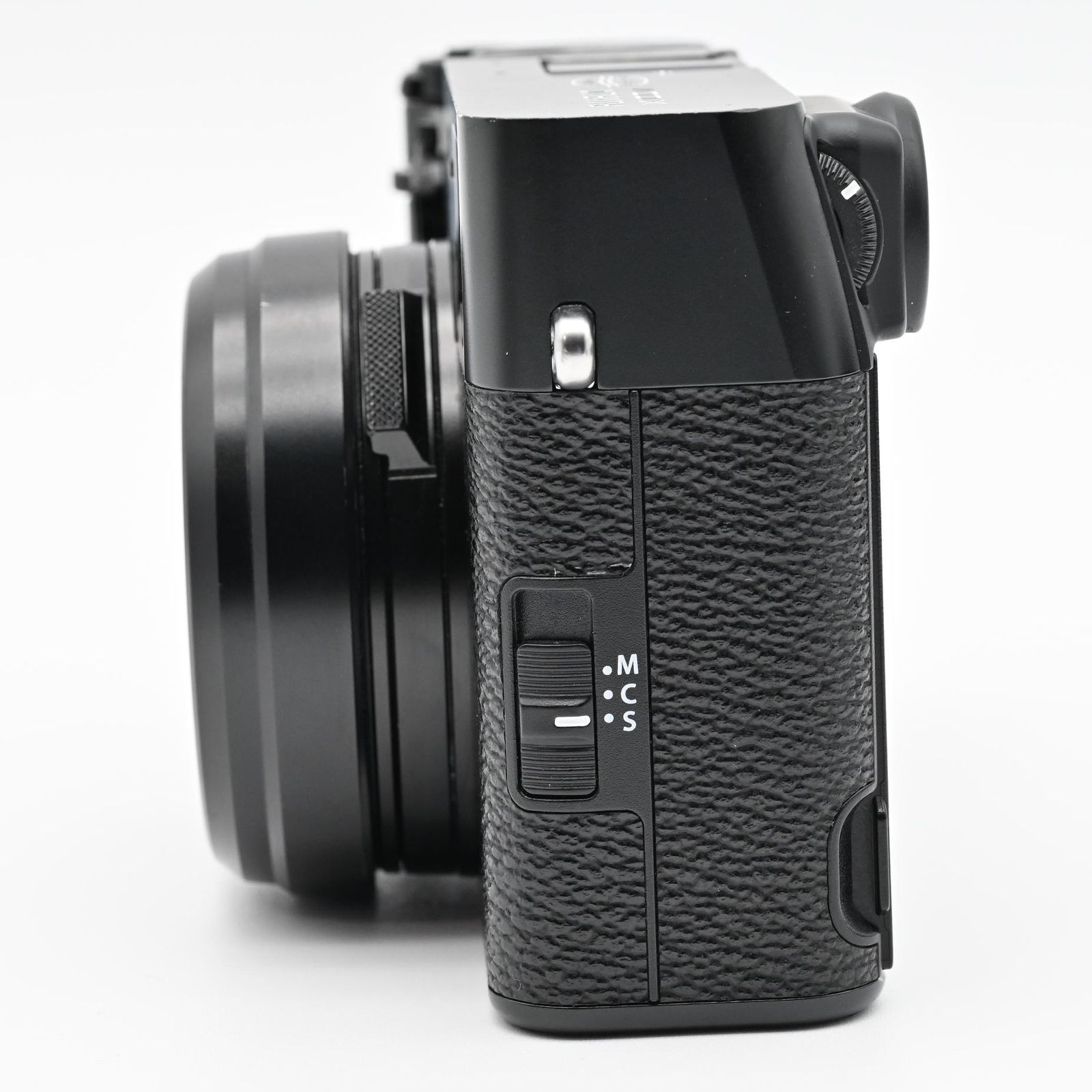 FUJIFILM X100Ⅵ ブラック ショット数 3231回 複数言語モデル - メルカリ