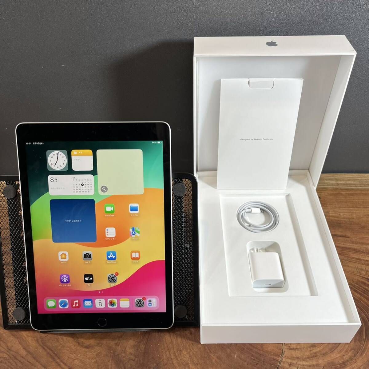 美品】iPad 第9世代 64GB シルバー Wi-Fi - メルカリ