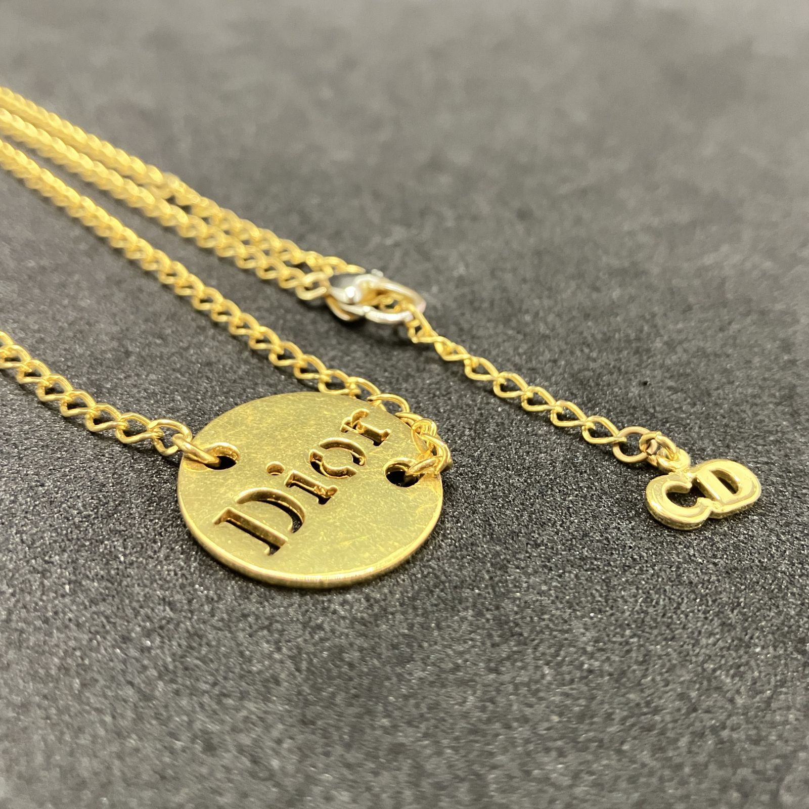Christian Dior ディオール ネックレス ロゴモチーフ ゴールド系 1826