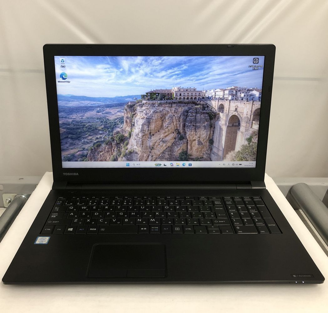 Core i3 6世代 Win11 TOSHIBA dynabook B55/D 中古 - メルカリ