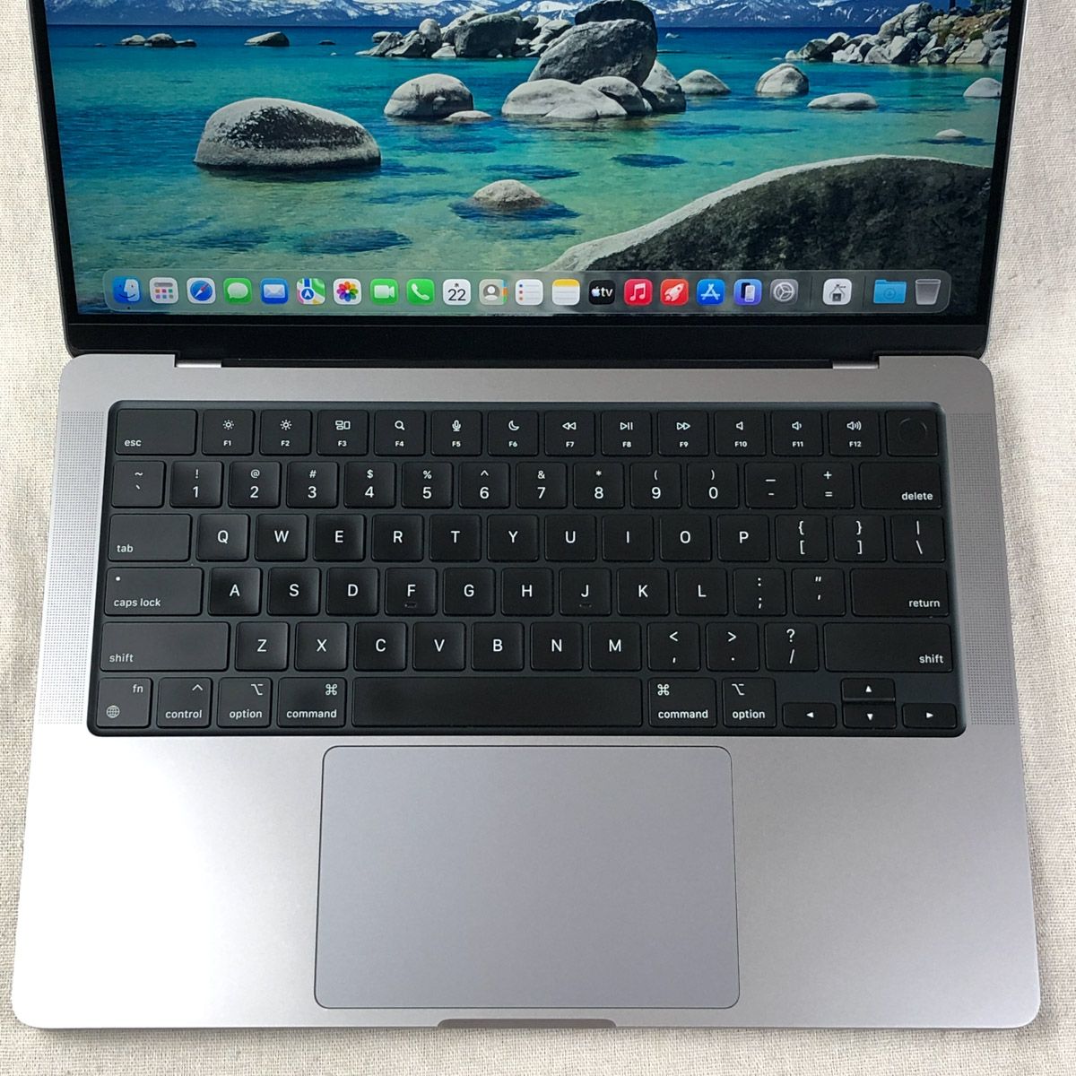 MacBook Pro 14