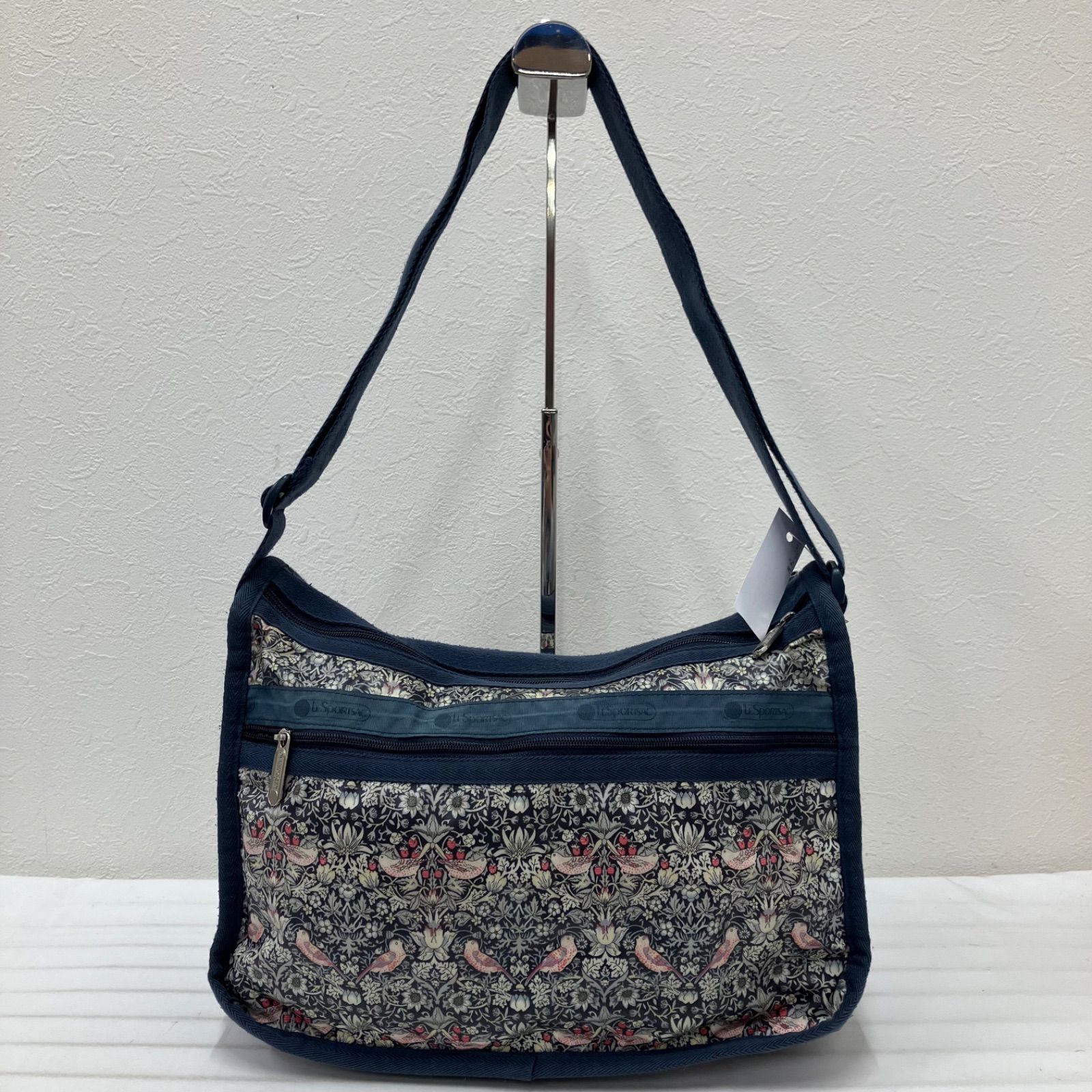 2432　LeSportsac　レスポートサック　 ショルダーウィリアム・モリス LeSportsac - 2432 LeSportsac レスポートサック ショルダーウィリアム