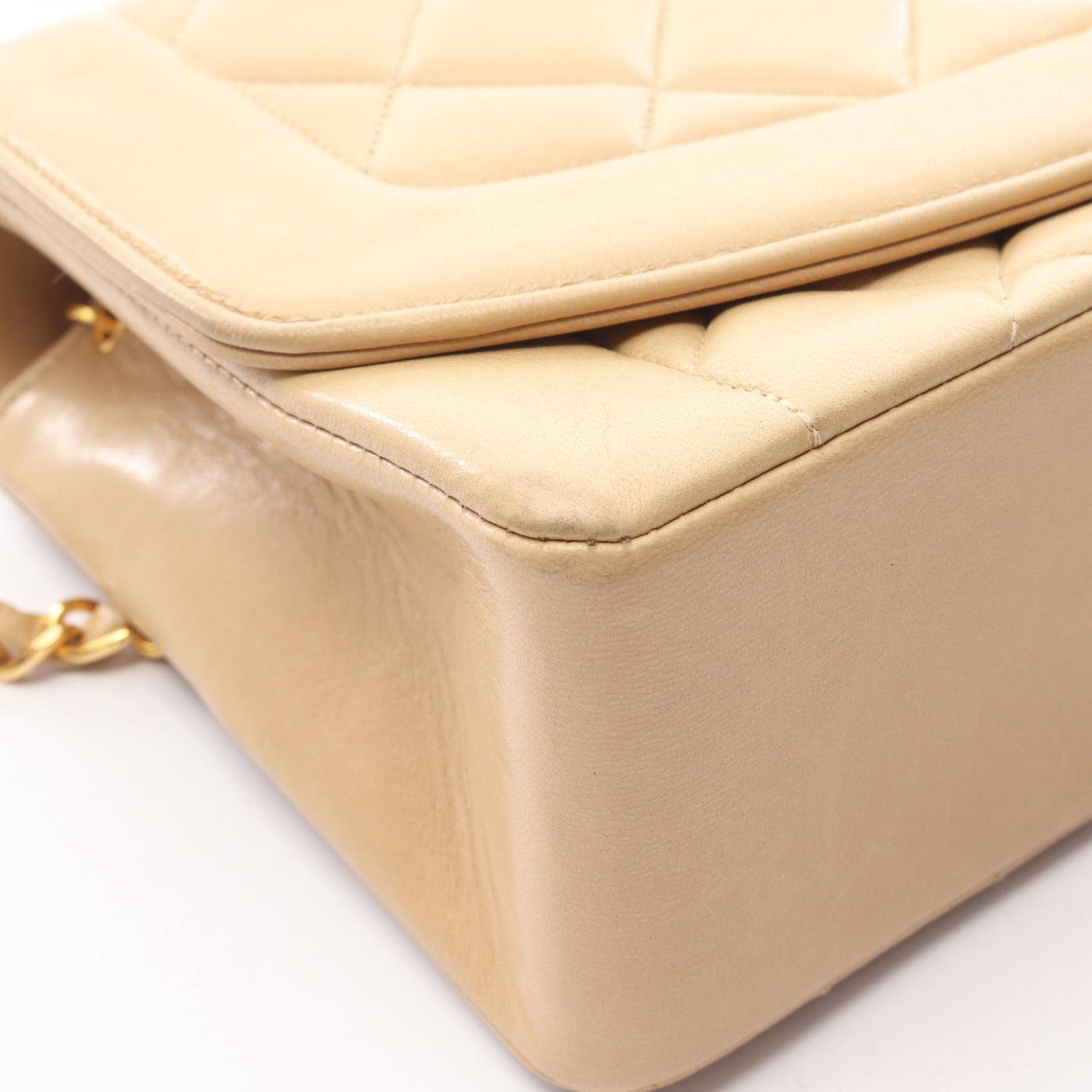 シャネル CHANEL ショルダーバッグ マトラッセ ダイアナフラップ 
