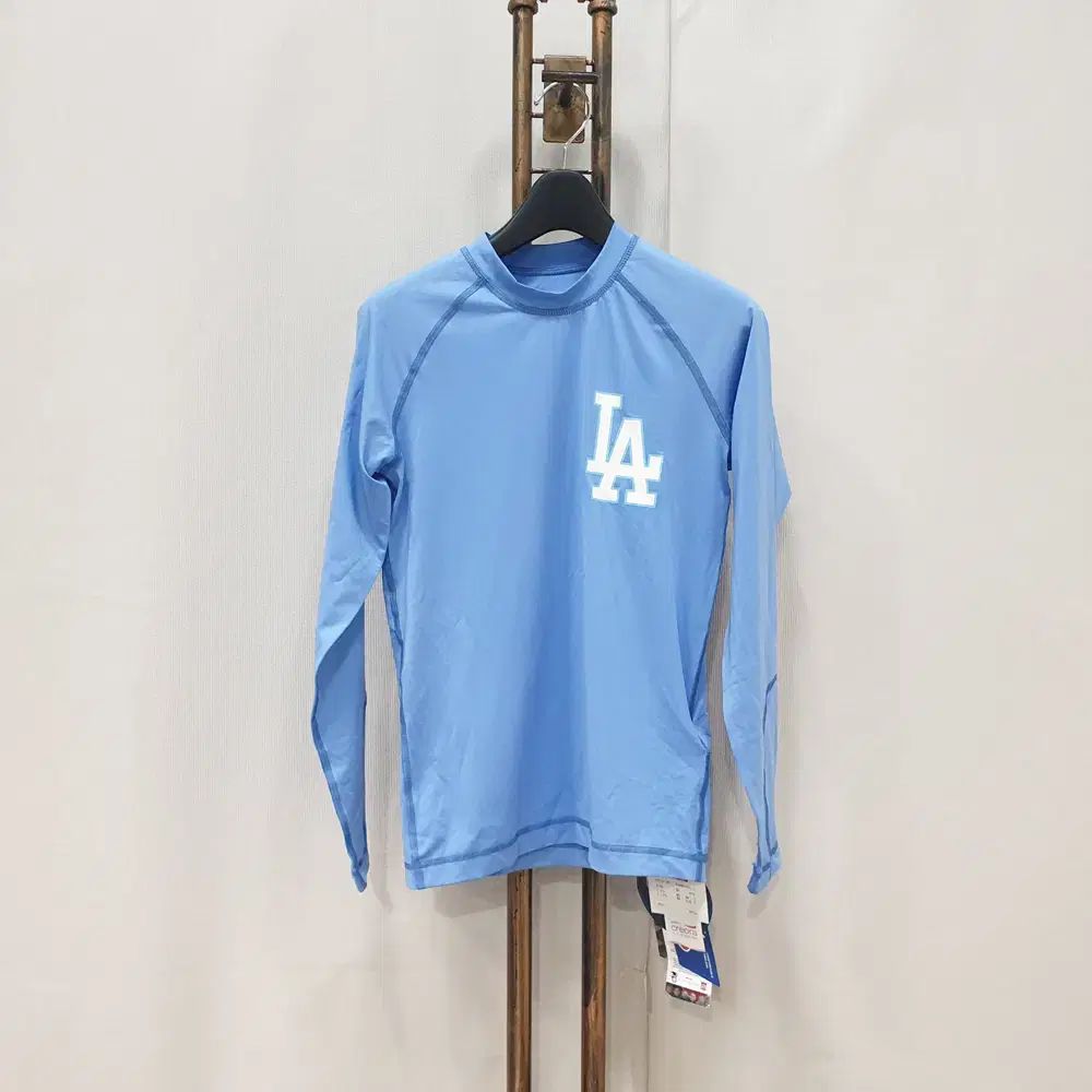(JJ29985) MLB ラッシュガード 新品 85