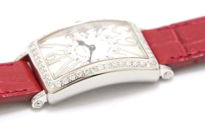 FRANCK MULLER フランクミュラー ウォッチ ロングアイランド・レリーフ ダイヤベゼル 時計 902QZREKD1R 腕時計
 ステンレススチール/クロコダイル シルバーアラビアギョウシェ クオーツ シルバーアラビアギョウシェ文字盤 レディース【中古】 FRANCK MULLER フランクミュラー ウォッチ ロングアイランド・レリーフ