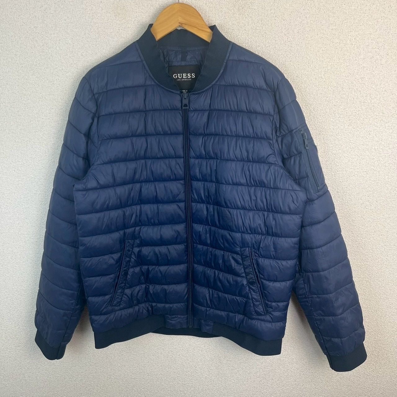 GUESS ゲス ダウンジャケット ネイビー Mサイズ メンズ 古着 