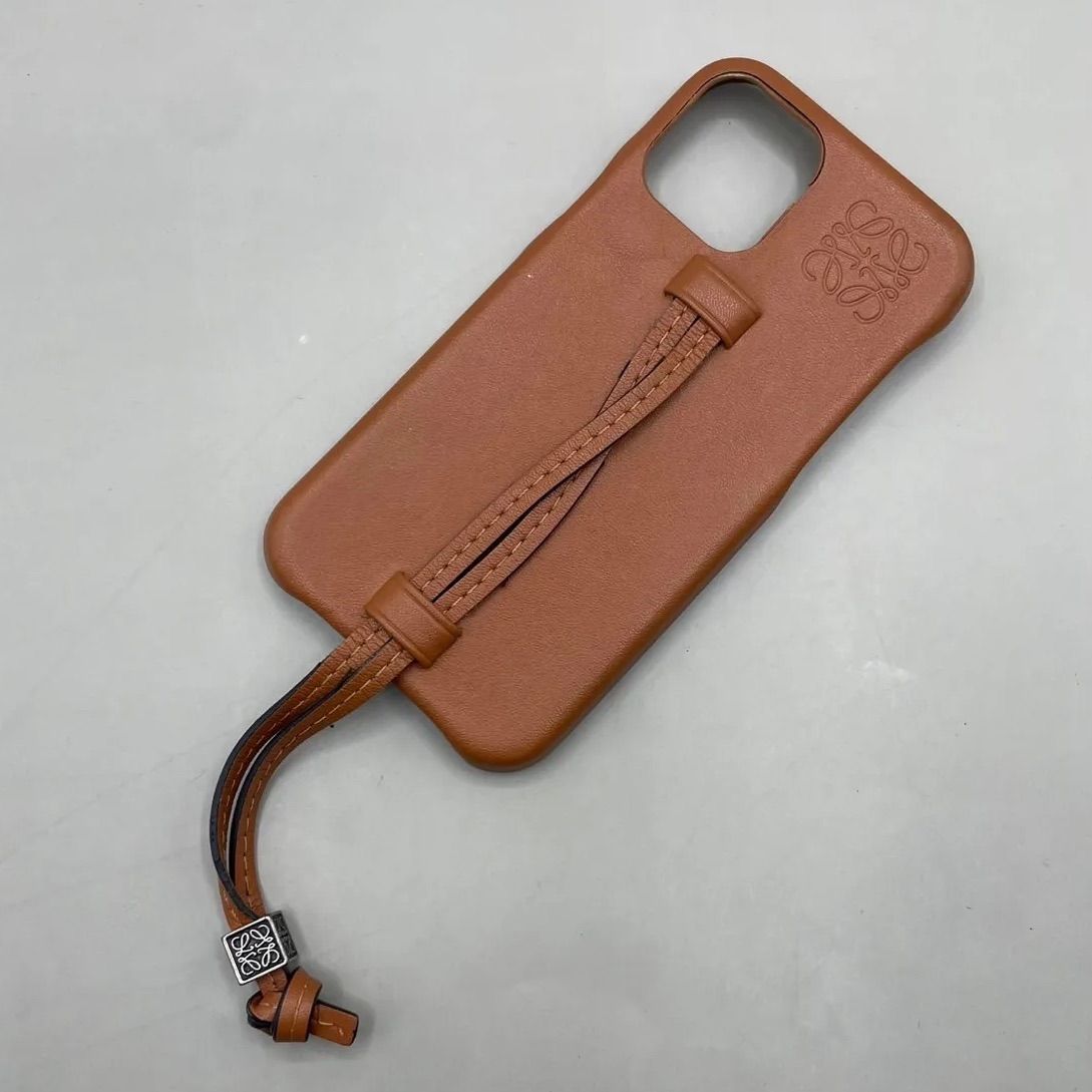 美品 LOEWE ロエベ iPhone11Pro ケース ハード アナグラム 茶 - メルカリ