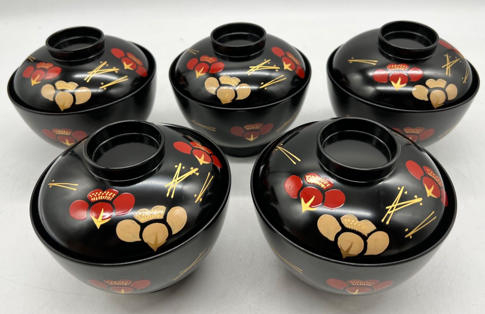 【お値下げ】山中漆器　漆塗　紅梅白梅松金彩　重峰謹製　蓋付お椀　天然木 ✿山中漆器✿ 蓋付お椀 5客 漆塗 紅梅白梅松金彩 重峰謹製 山中塗 蓋付