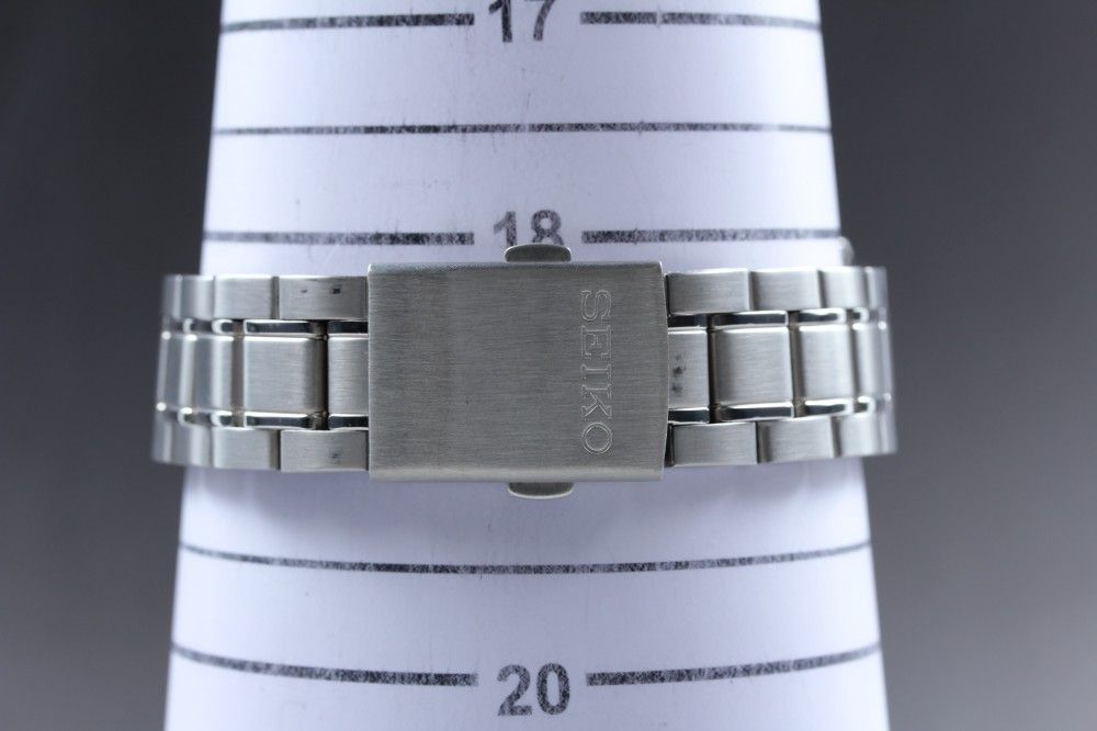 稼働品】SEIKO 4T57-00J0 ブラック クロノグラフ クオーツ メンズ