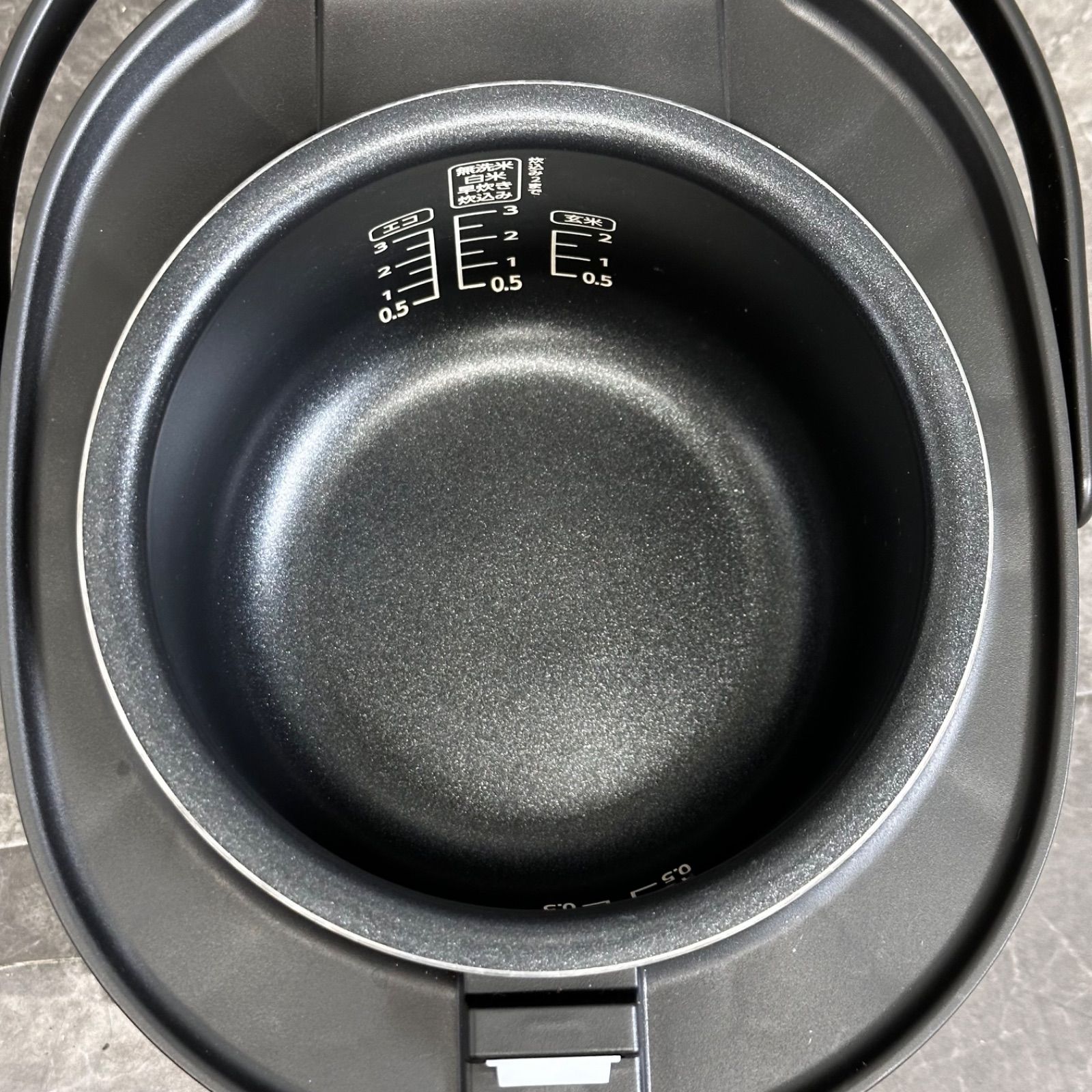 ◯送料込！2024年製IRIS OHYAMA アイリスオーヤマ 炊飯器 RC-MDA30AZ
