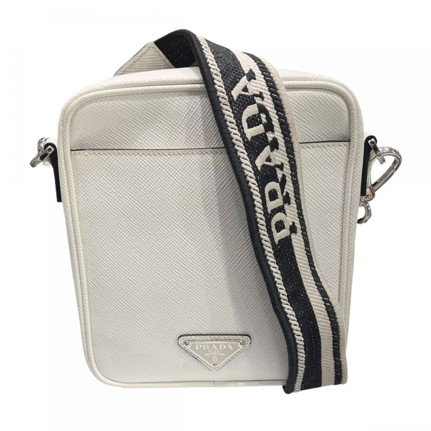 【中古】 PRADA プラダ  2VH154 三角ロゴプレート サフィアーノ レザーショルダーバッグ 斜め掛け ホワイト  25022078 SA 中古】 PRADA プラダ 2VH154 三角ロゴプレート サフィアーノ レザー