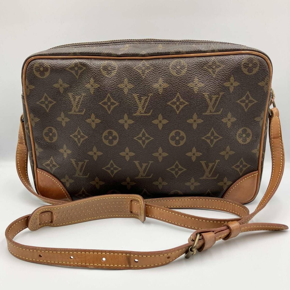 LOUIS VUITTON ルイヴィトン モノグラム トロカデロ30 M51272 
