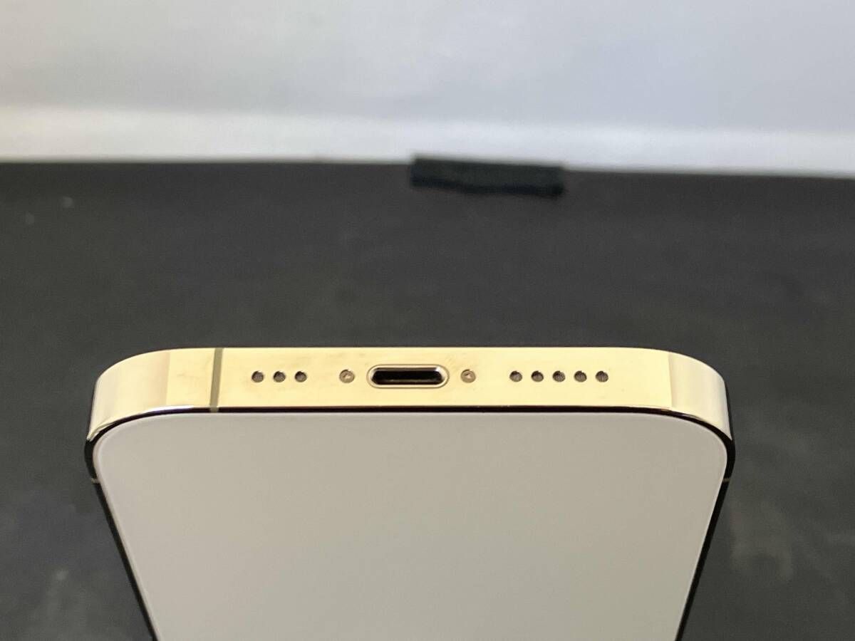 iPhone 14 Pro 256GB ゴｰルド docomo SIMロックなし - メルカリ