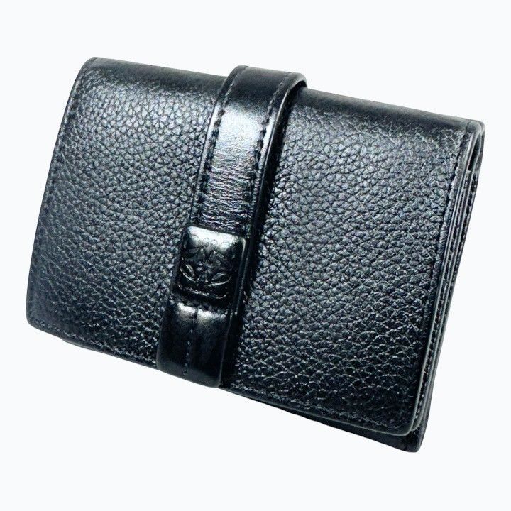 ロエベ LOEWE Wホック ラウンドファスナー アナグラムボタン 二つ折り財布  ブラック【中古】 美品】LOEWE ロエベ アナグラム トライフォールド Wホック コンパクト