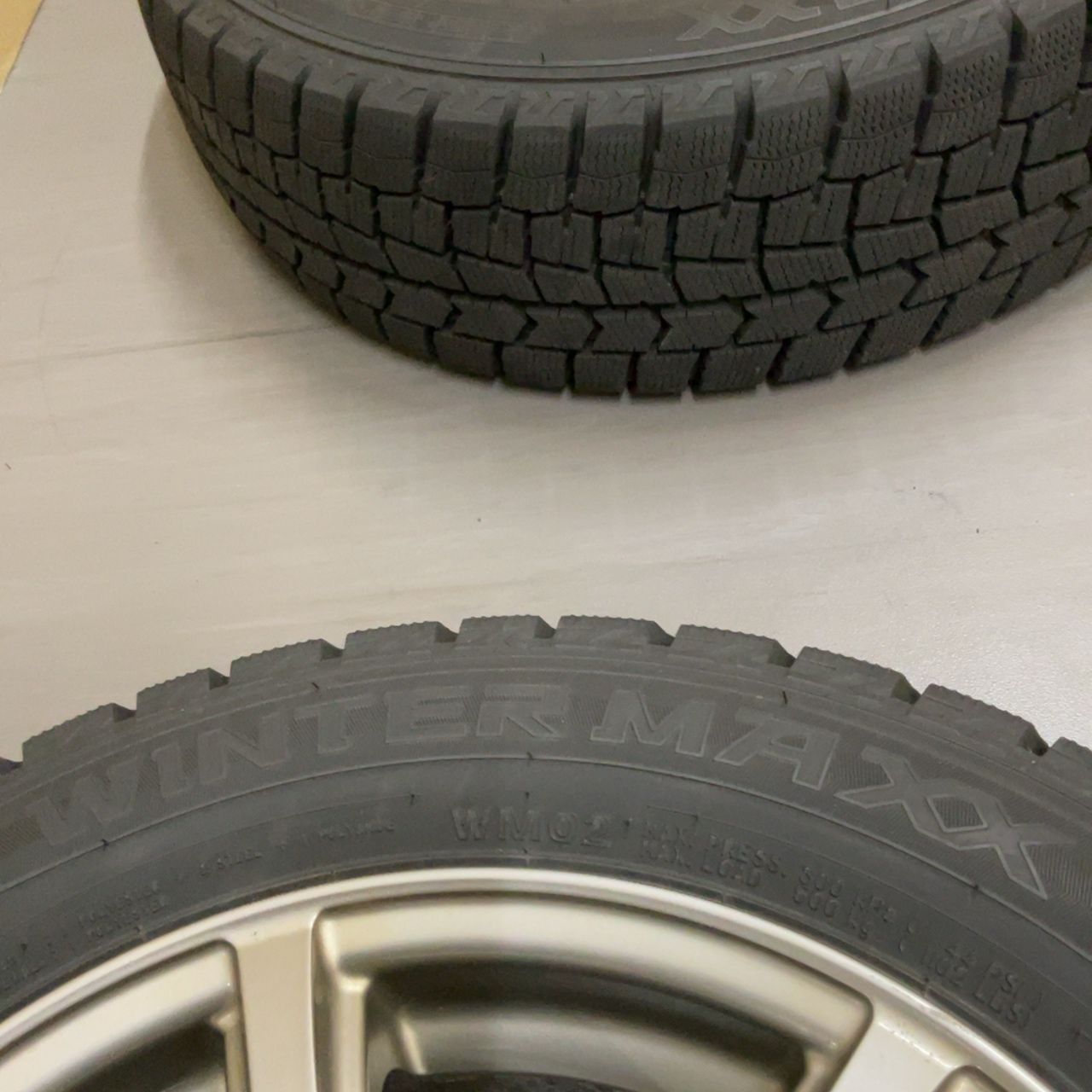 Dunlop Winter Maxx02 185/60R15 + 15インチ 5.5J ホイール4本セット 