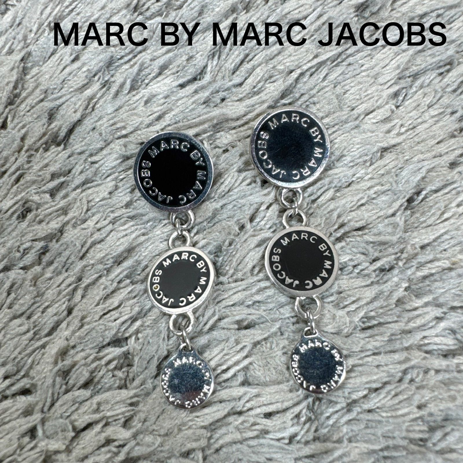 MARC BY MARC JACOBS マークバイマークジェイコブス 両耳用ピアス 3連 