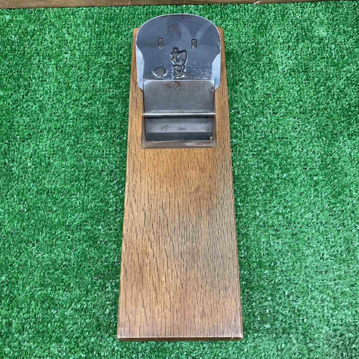 【中古品】 鉋 かんな 初弘 寸八 【鴻巣店】 中古品】 鉋 かんな 初弘 寸八 【鴻巣店】 - メルカリ