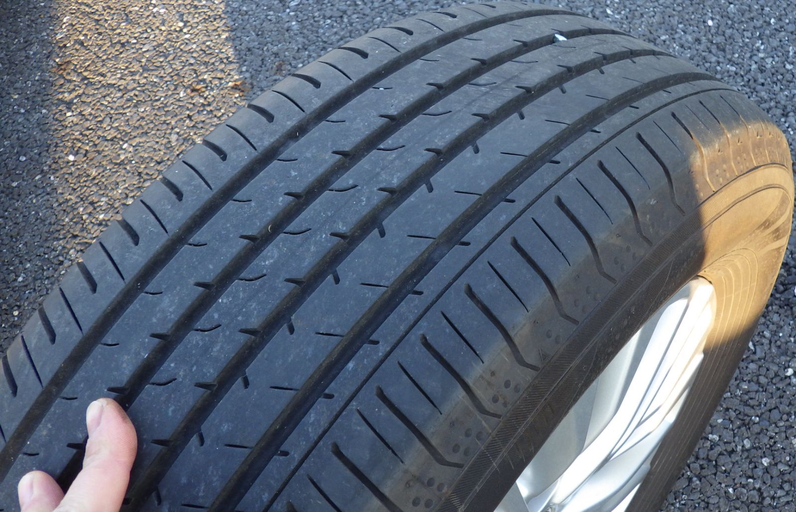 ヨコハマ ADVAN 225/65R17 102H 40系アルファード 純正 アルファード TOYOTA トヨタ 40 Z 純正 オプション 17インチ 新車外し