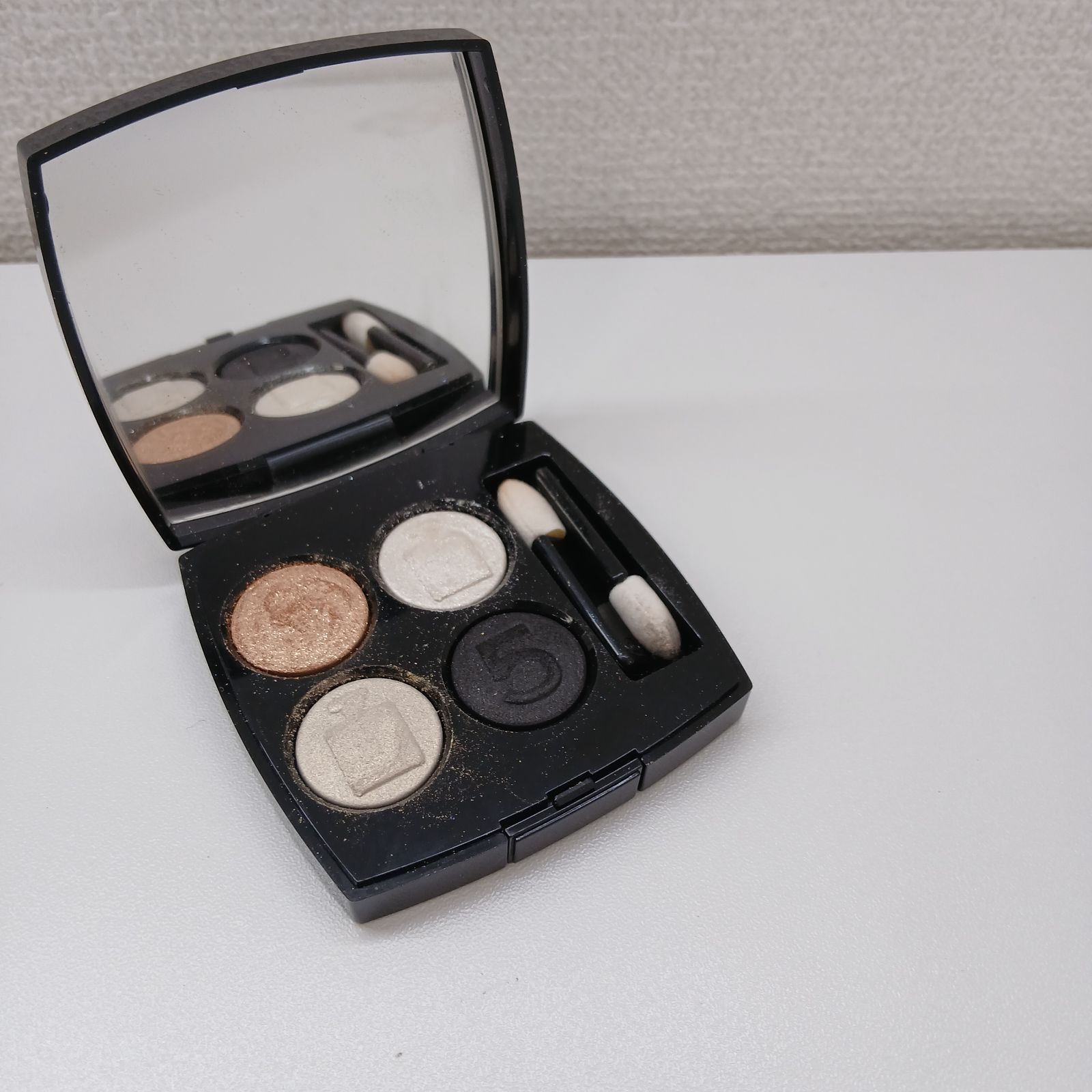 特別限定品】シャネル レキャトルオンブルN°5 アイシャドウパレット SC 