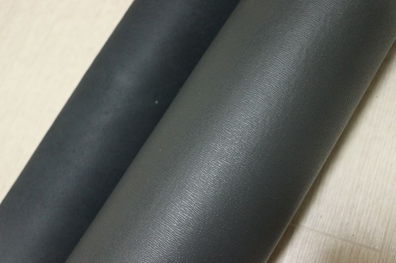 ダークグレー 220ds クロム革 牛革 国産 レザー シボ型押し はぎれ 一枚革 レザークラフト 革 皮 本革 diy 生地 材料