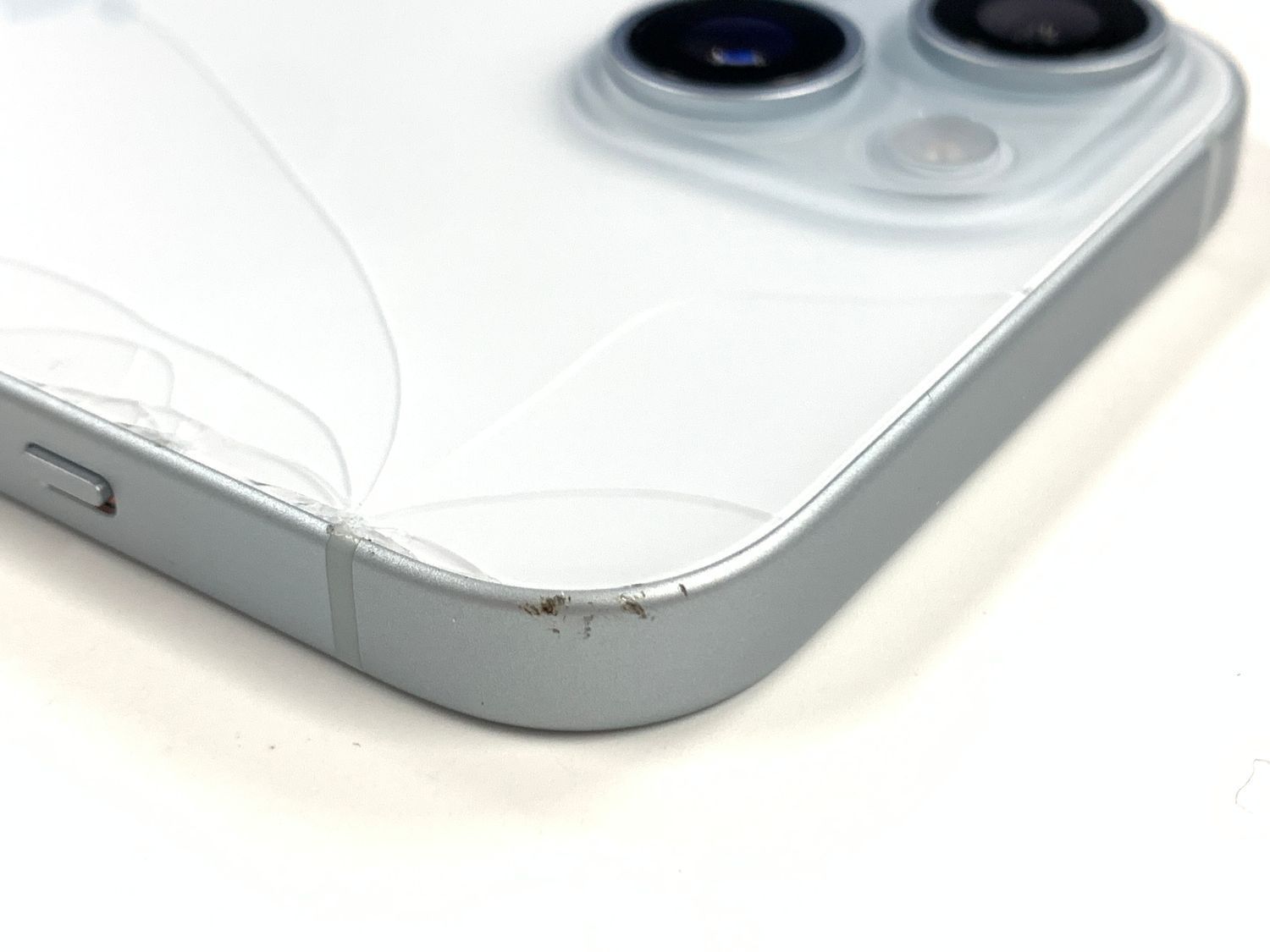 iPhone15 256GB ブルー SIMフリー 傷あり- メルカリ