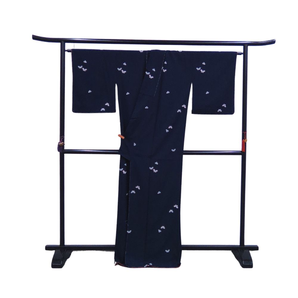 YU-042 小紋 四季折々 流水文 未使用品 しつけ糸付 古典柄 美品 期間限定出品】しつけ糸つき 江戸小紋 - メルカリ