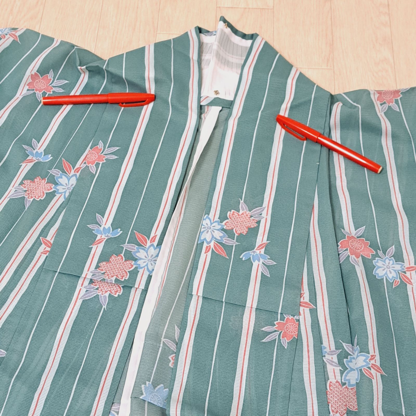 専用　夏小紋　総手縫い　堅絽　夏にぴったりなお色目 夏物】 【東レシルック】 絽小紋着尺 「桜散らし・深緑」 おでかけや