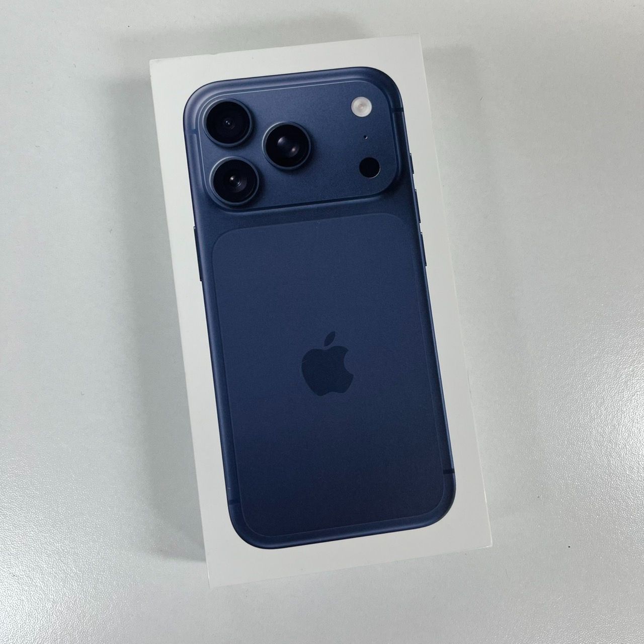 iPhone 17 Pro 512GB ディープブルー SIMフリー - ISHOP JAPAN