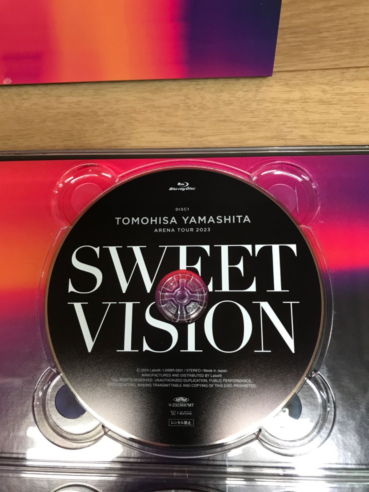 山下智久　アリーナツアー2023 sweet vision Blu-ray 商品詳細ページ | Tomo's official store | TOMOHISA YAMASHITA ARENA