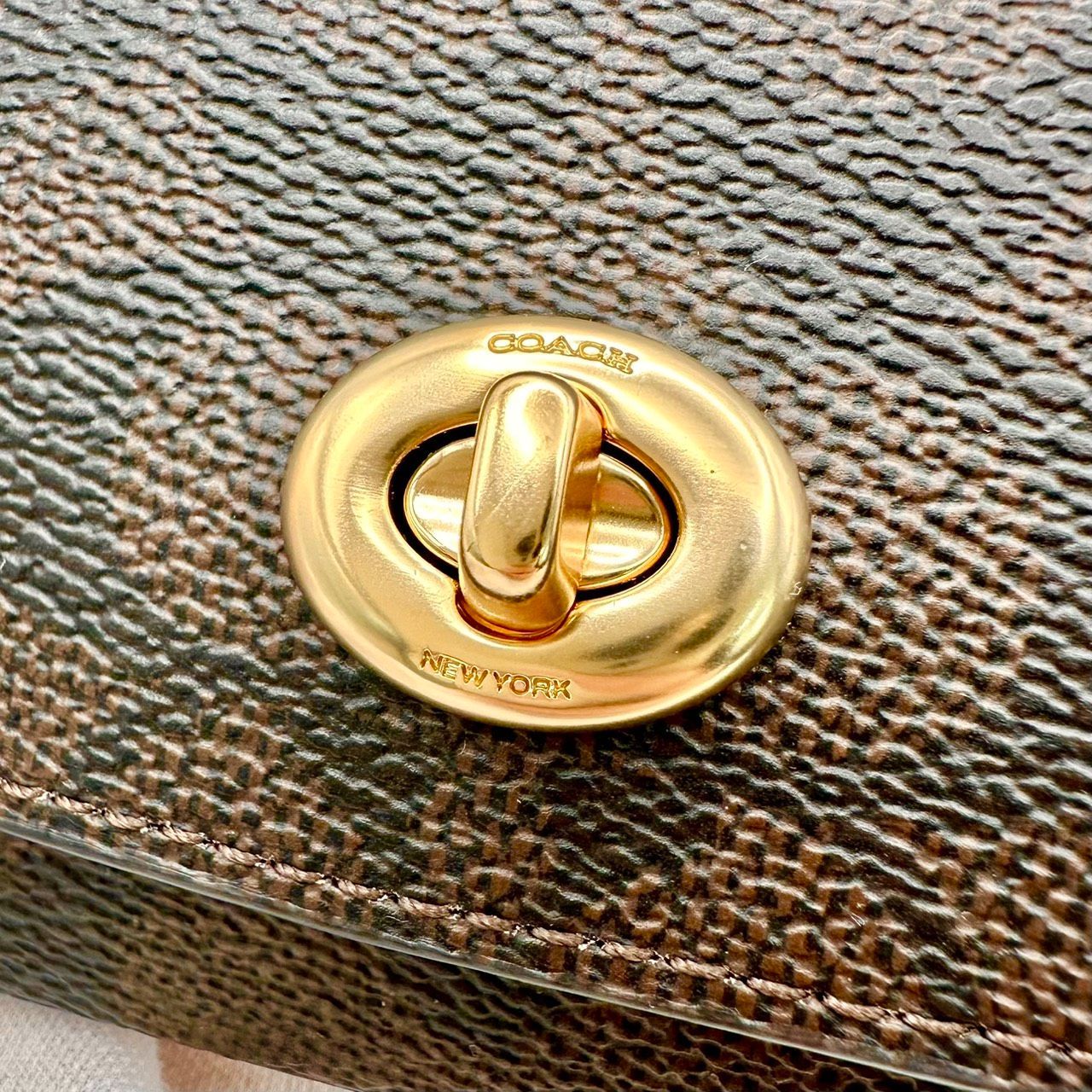返品OK】COACH コーチ シグネチャー メガネケース サングラスケース