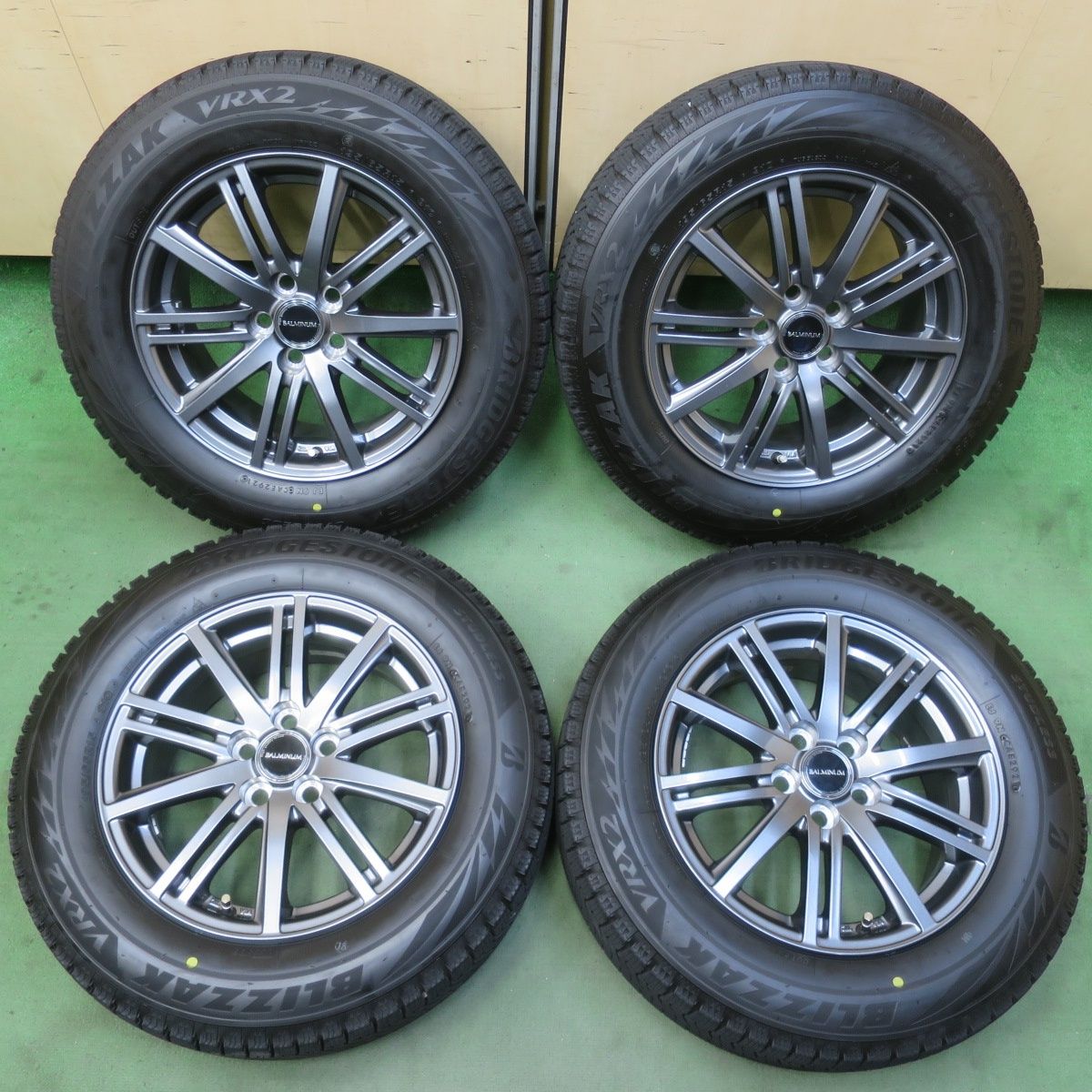 【BS BLIZZAK VRX2 195/65R15】スタッドレス【BS BALMINUM 15インチ 6J5HPCD100+43】21年製 バリ溝 プリウス等　(KTN481) バリ溝！キレイ！9.5分☆プリウス 等 195/65R15 スタッドレス