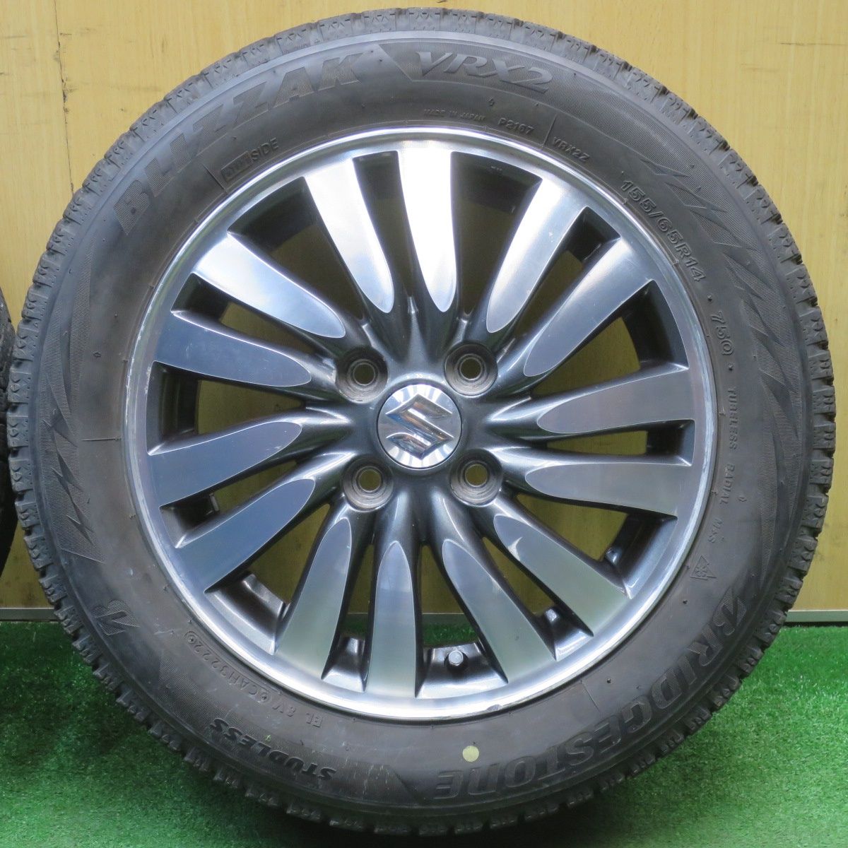 4本価格！22年☆スズキ ソリオ 純正 155/65R14 スタッドレス 