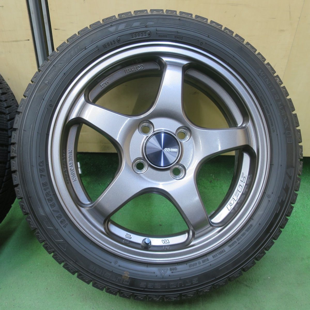 165/55r15 スタッドレス バリ溝！ 165 55r15（自動車 スタッドレス、冬タイヤ）｜タイヤ、ホイール