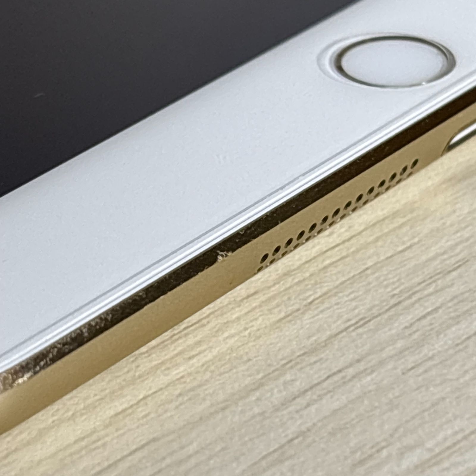 iPadmini3(Wi-Fi+Cellular)16GB美品ゴールド/ケース付 ムスビー｜美品 国内版 iPad mini3 16GB Wi-Fi版 ゴールド色【iPad