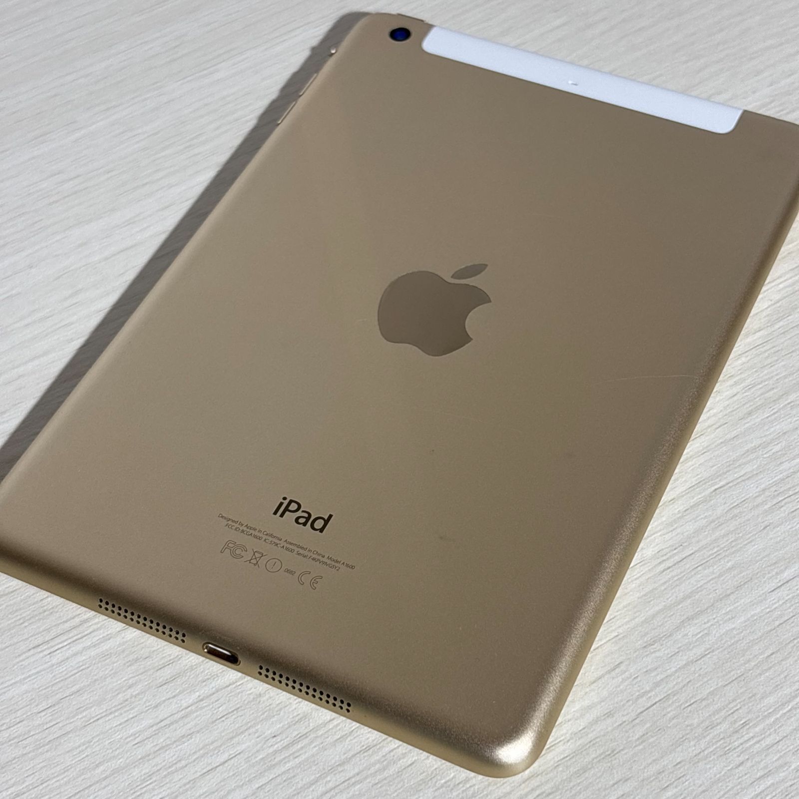 iPadmini3(Wi-Fi+Cellular)16GB美品ゴールド/ケース付 ムスビー｜○ハピネスネット 美品 Wi-Fiモデル iPadmini3 16GB