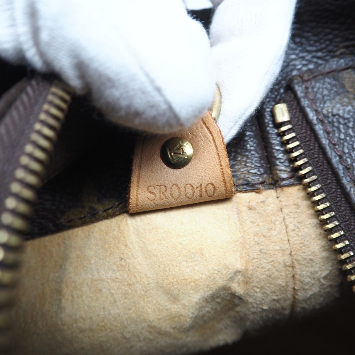 Buy from Japan Easily