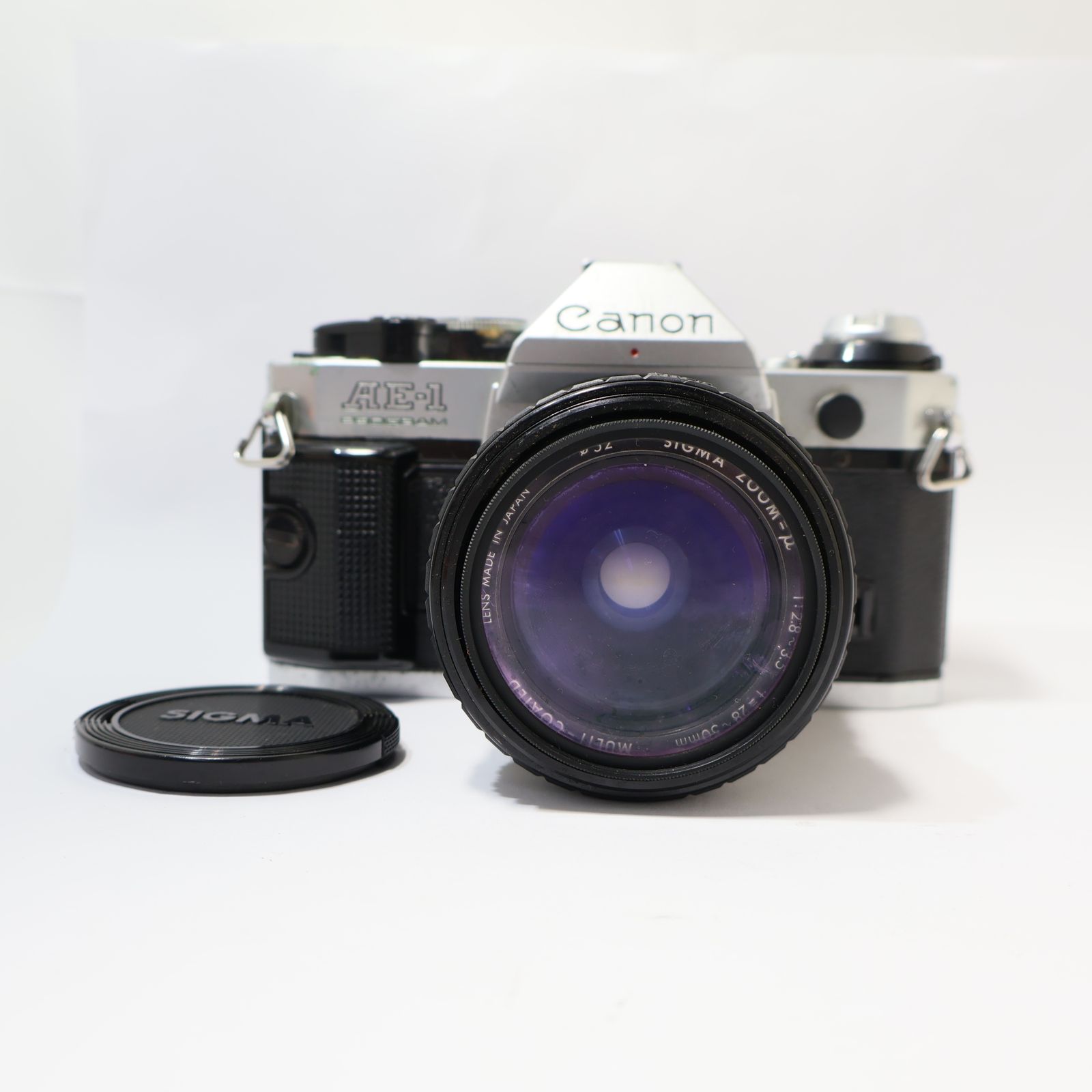 Canon AE-1 フィルムカメラ Sigmaレンズ付き Amazon | Canon AE-1 35mmフィルムカメラ 50mm 1:1.8レンズ付き