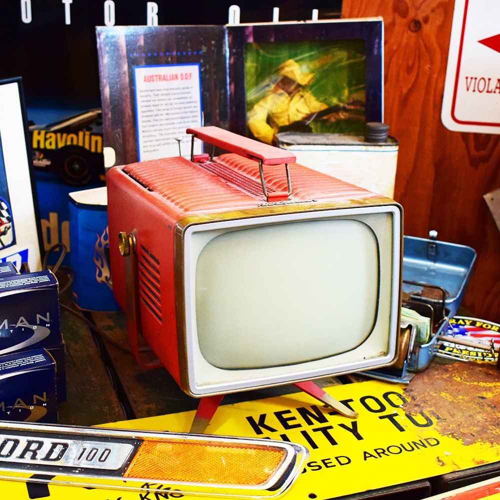 50's ビンテージ テレビ 激レア コレクターアイテム 50s RCA Victor ポータブルテレビ ヴィンテージ / 赤 白黒TV