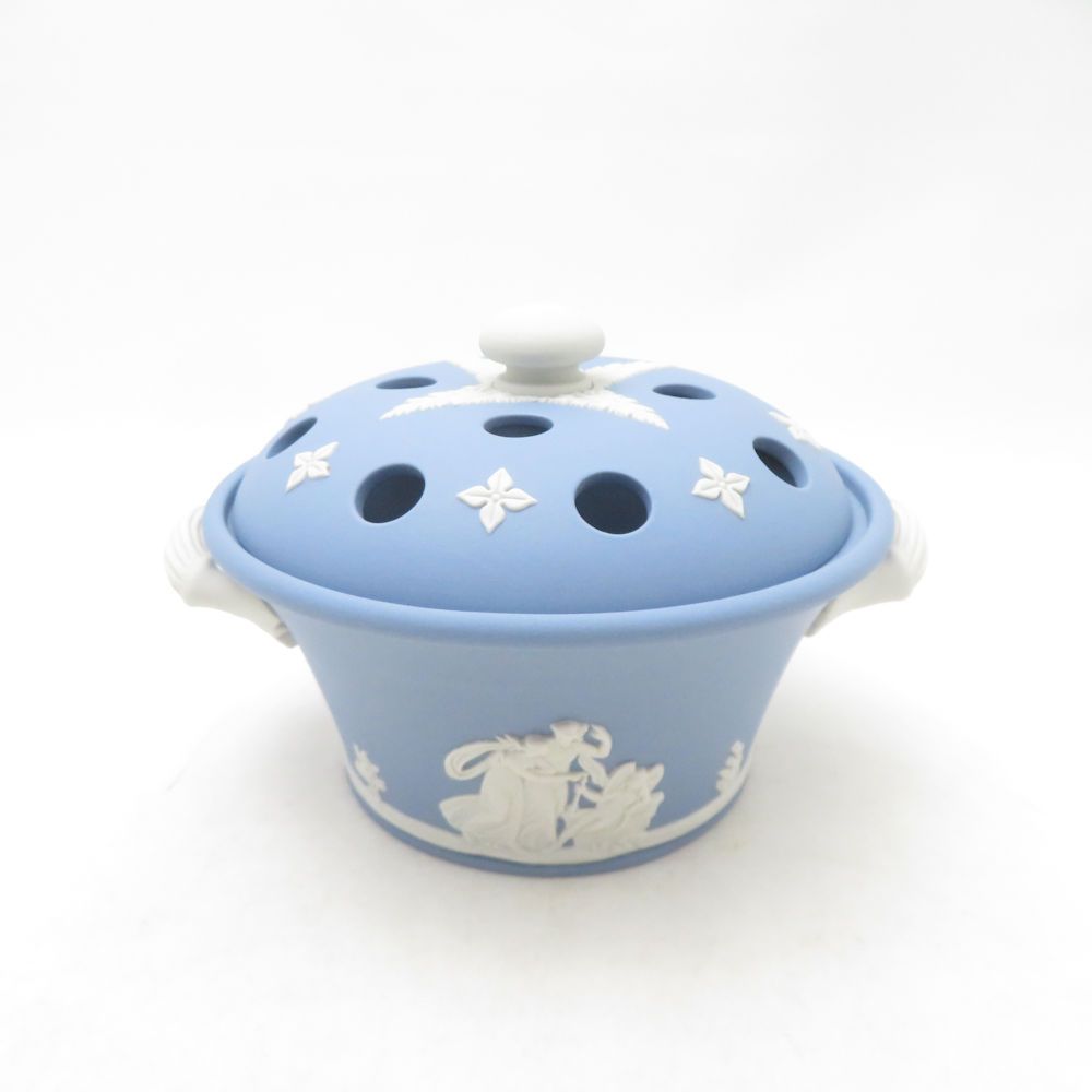 美品  ウェッジウッド THE LORD ウェッジウッド卿 ジャスパー ポプリポット 白い両耳 蓋物 ベース 英国 希少 レア SU14015G1 美品 WEDGWOOD ウェッジウッド THE LORD ウェッジウッド卿 ジャスパー