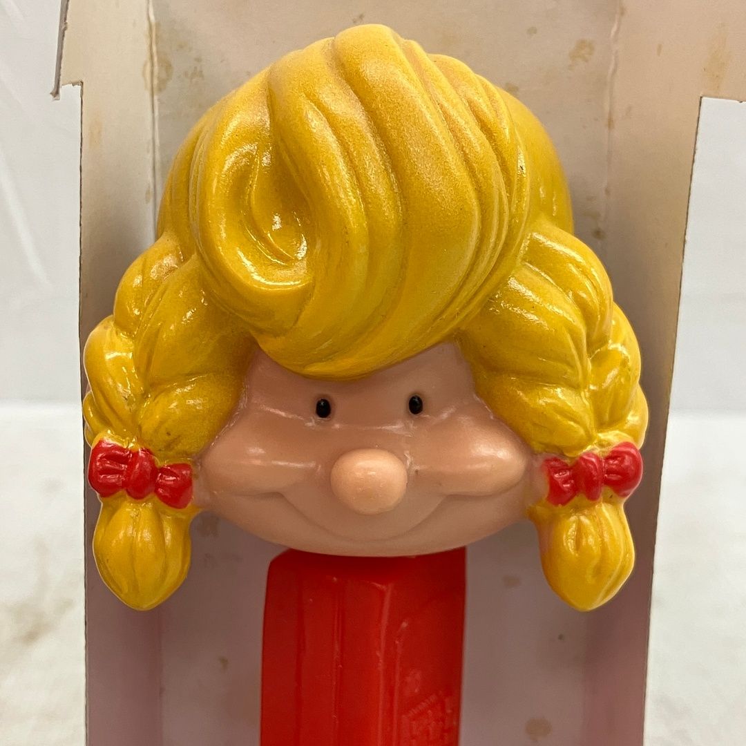 Funko PEZ WACKY WOBBLER 首振りドール 男の子 女の子 ボビングヘッド